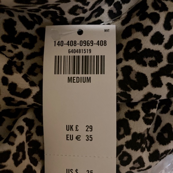 ABERCROMBIE & FITCH - Picture 5 of 5